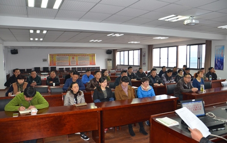 抓落實、強平臺、重權益， 聚力凝心推進企業(yè)和諧穩(wěn)定發(fā)展