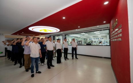 一個(gè)黨員一面旗·盡職盡責(zé)盡義務(wù)·忠誠(chéng)擔(dān)當(dāng)促發(fā)展  ---公司黨總支年度黨員大會(huì)情況紀(jì)要